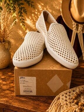 Jibs Slim Soft White Sneakers